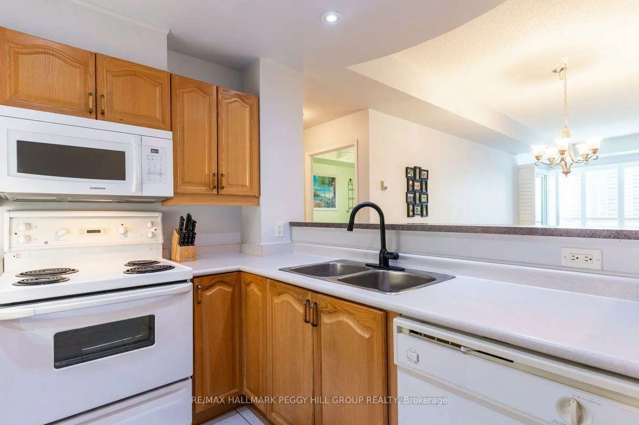 2, Toronto, City Centre, Barrie