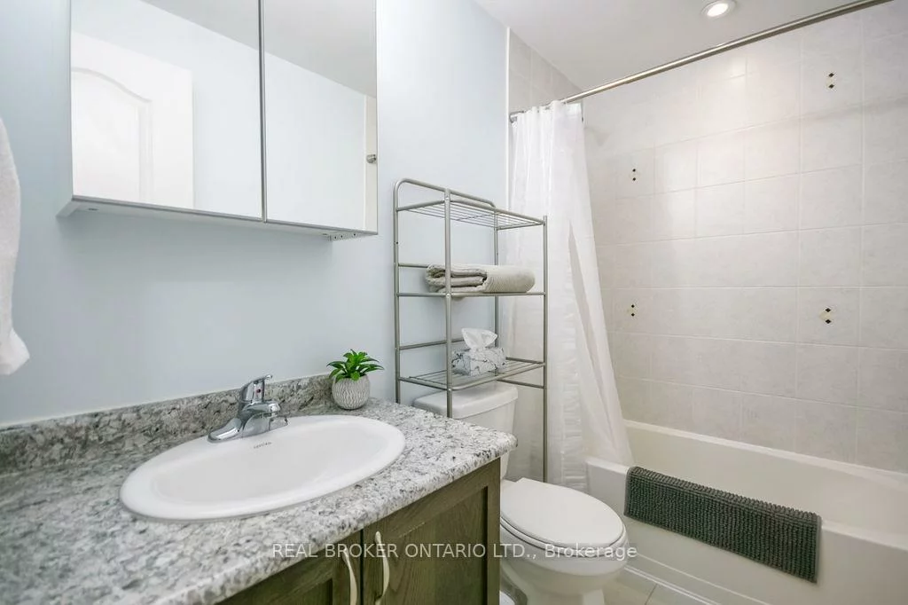 40, Ferndale, Ardagh, Barrie