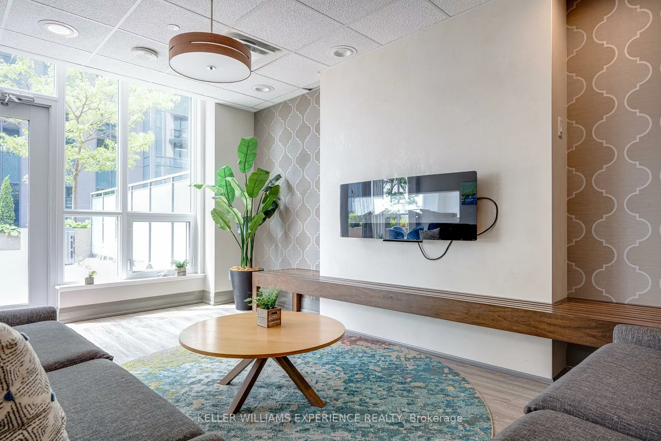 111, Worsley, City Centre, Barrie