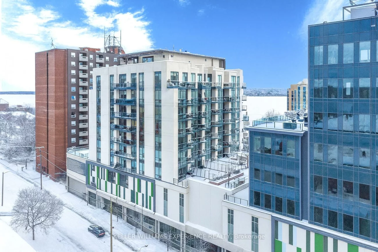 111, Worsley, City Centre, Barrie