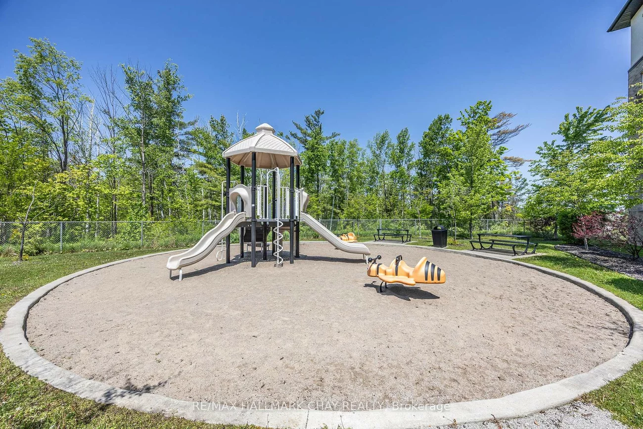 40, Ferndale, Ardagh, Barrie