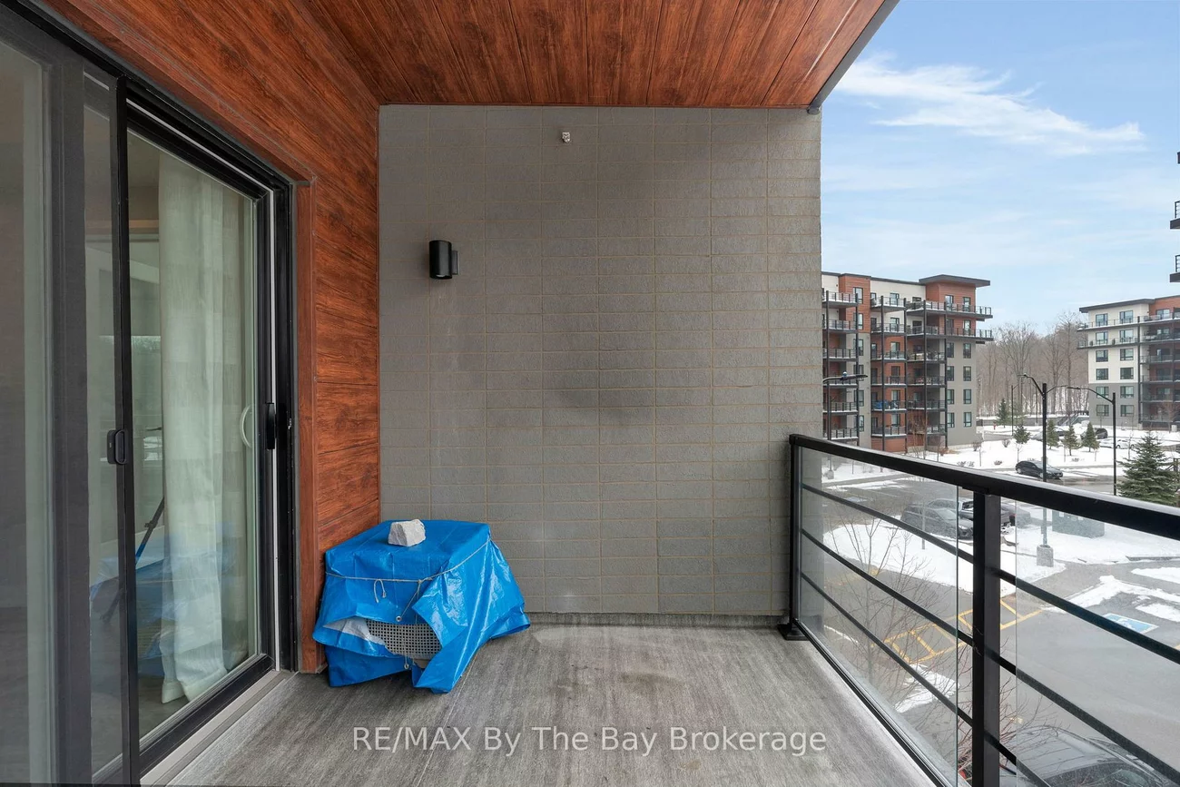 300, ESSA, 400 West, Barrie