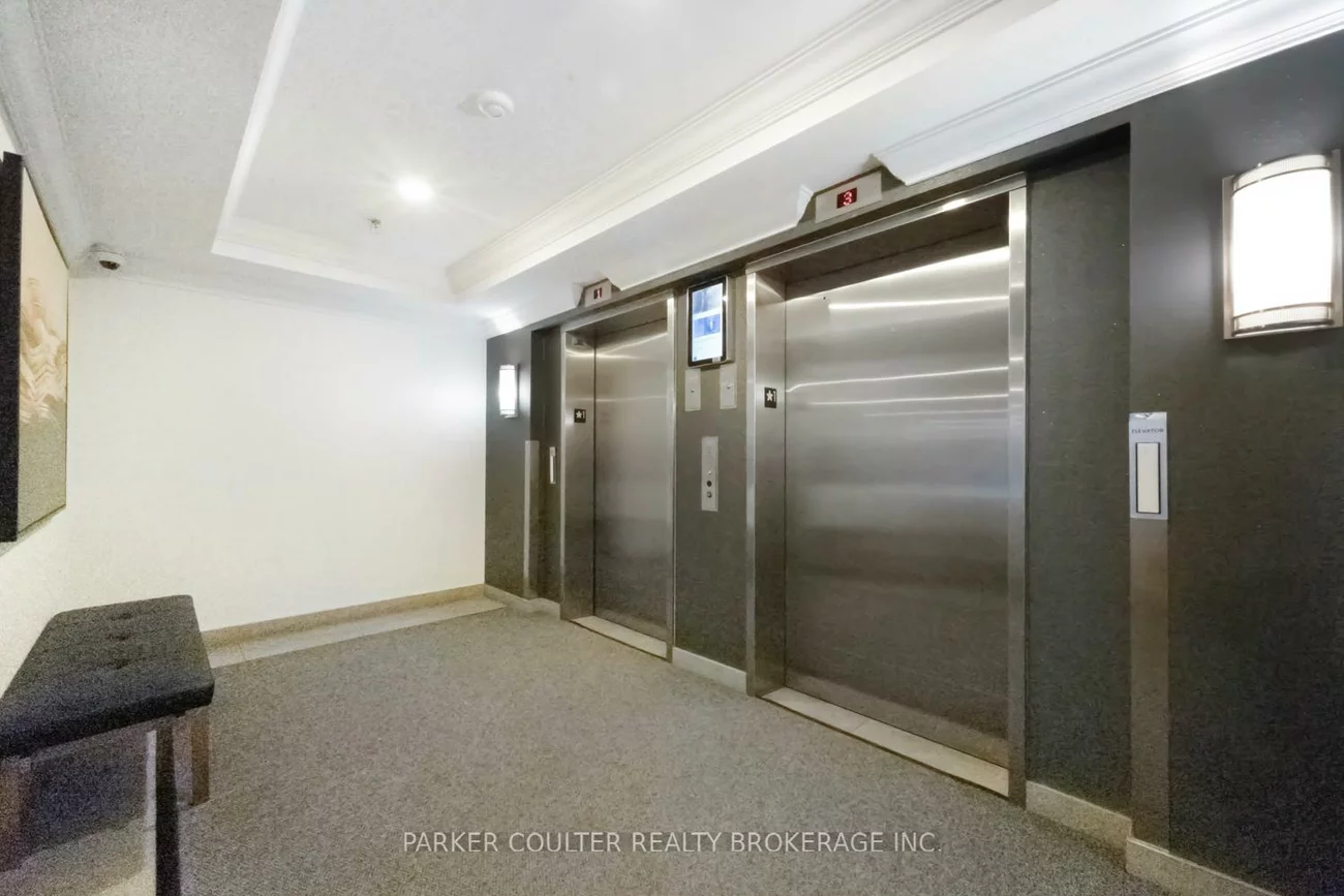 37, Ellen, City Centre, Barrie