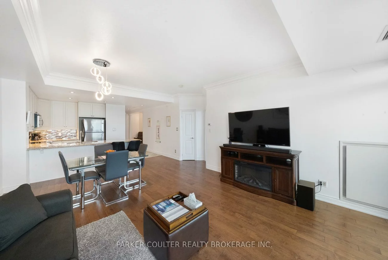 37, Ellen, City Centre, Barrie