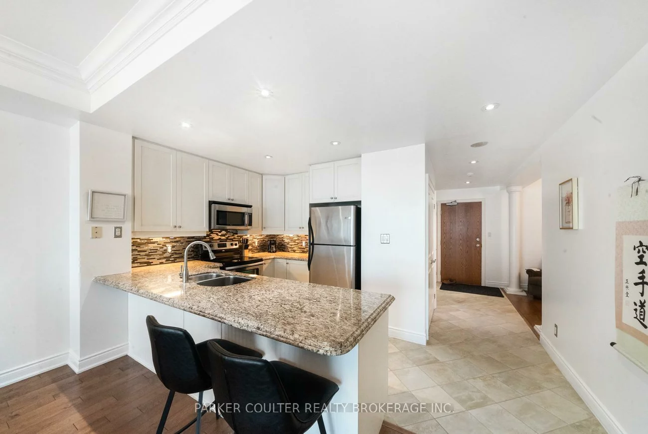 37, Ellen, City Centre, Barrie