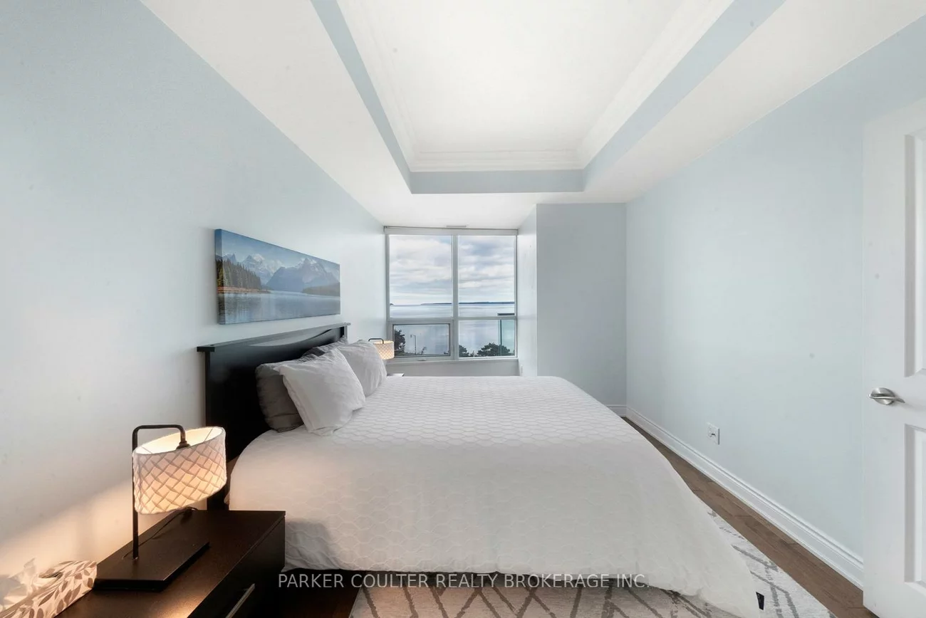 37, Ellen, City Centre, Barrie