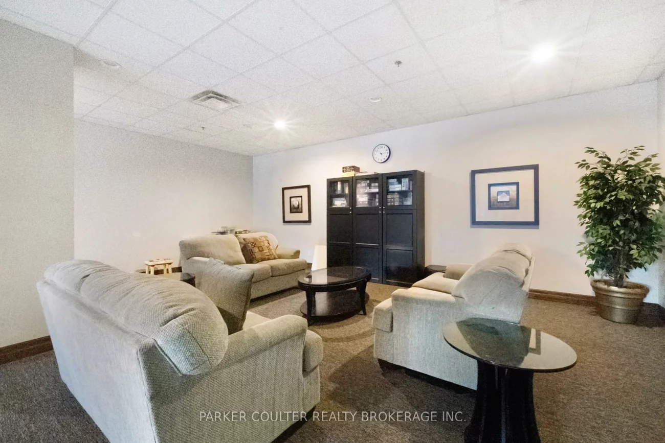 37, Ellen, City Centre, Barrie