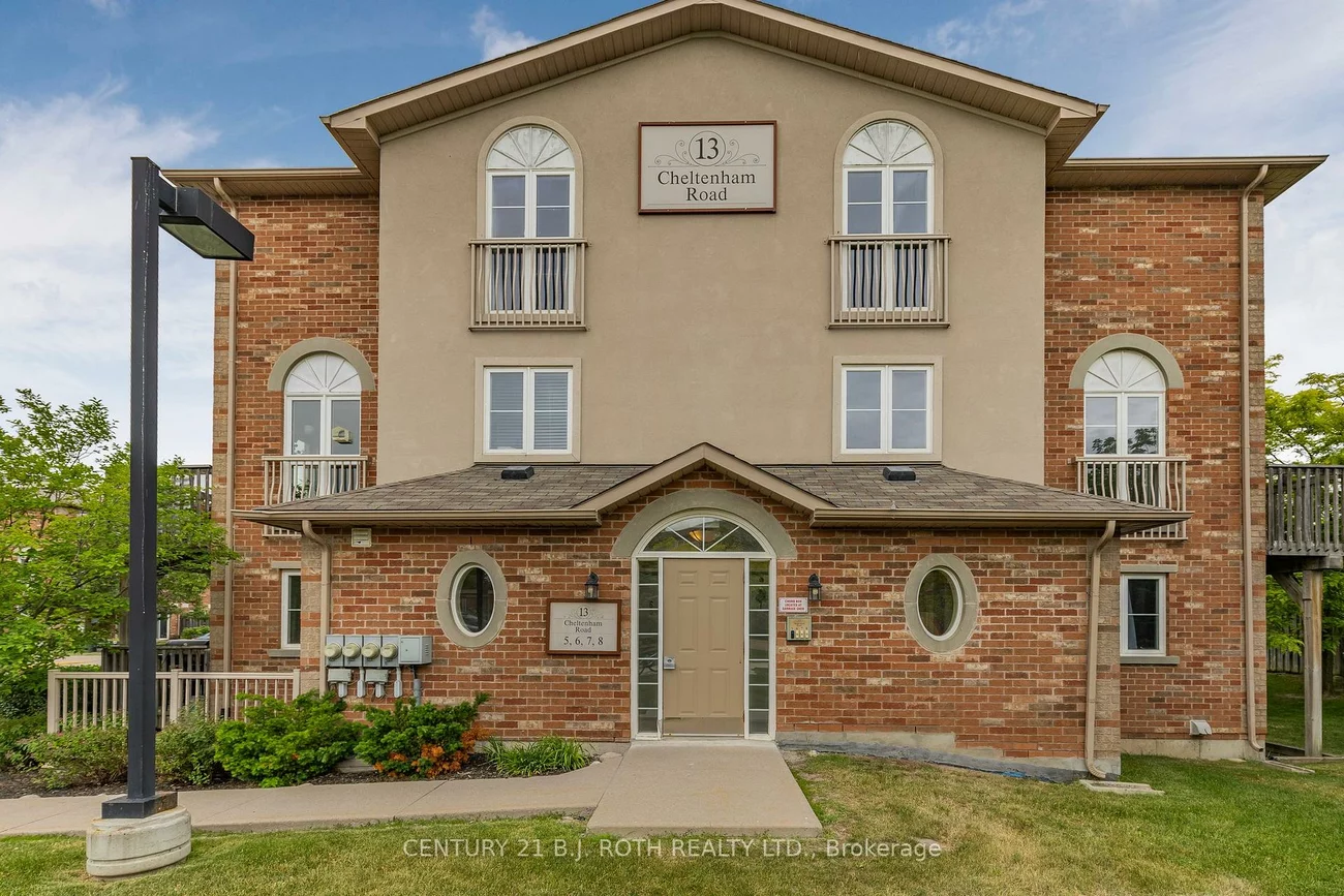 13, Cheltenham, Georgian Drive, Barrie