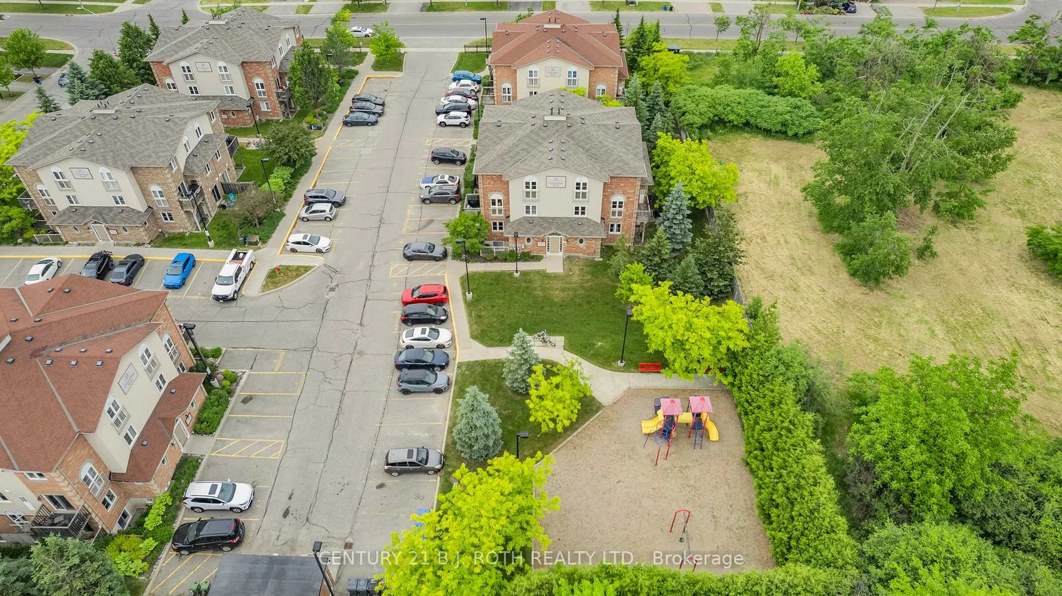 13, Cheltenham, Georgian Drive, Barrie