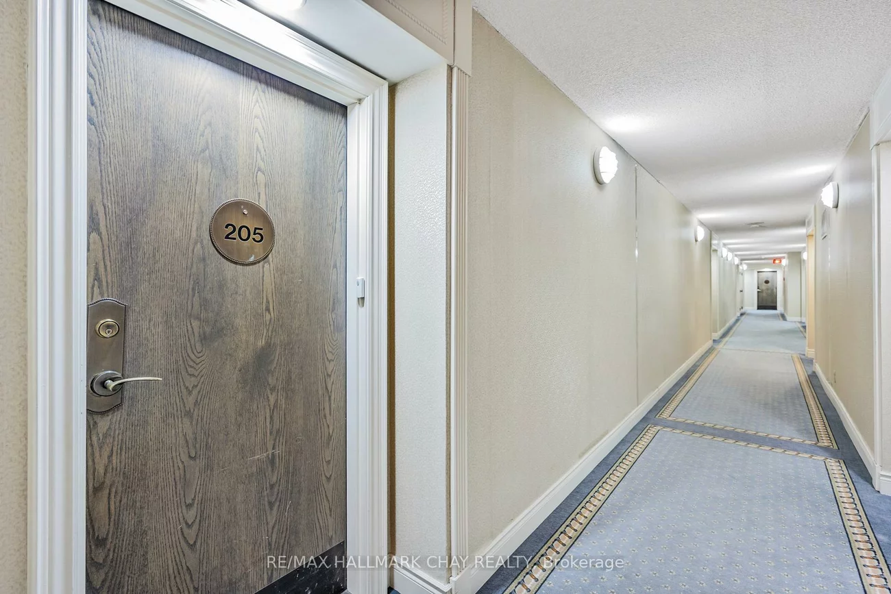 65, Ellen, Lakeshore, Barrie