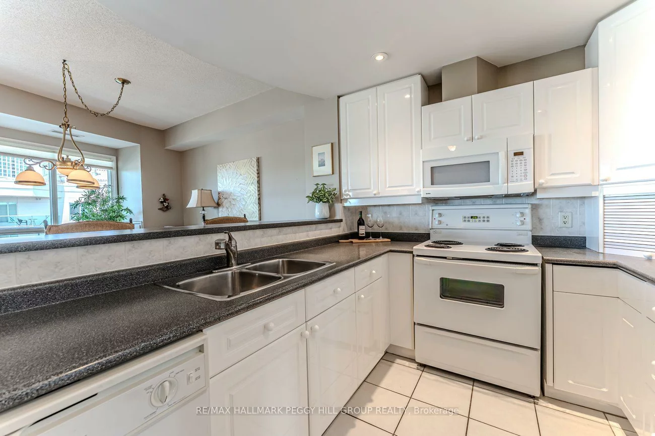 2, Toronto, City Centre, Barrie