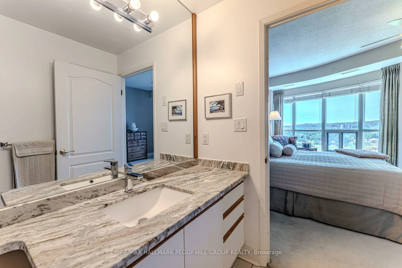 2, Toronto, City Centre, Barrie