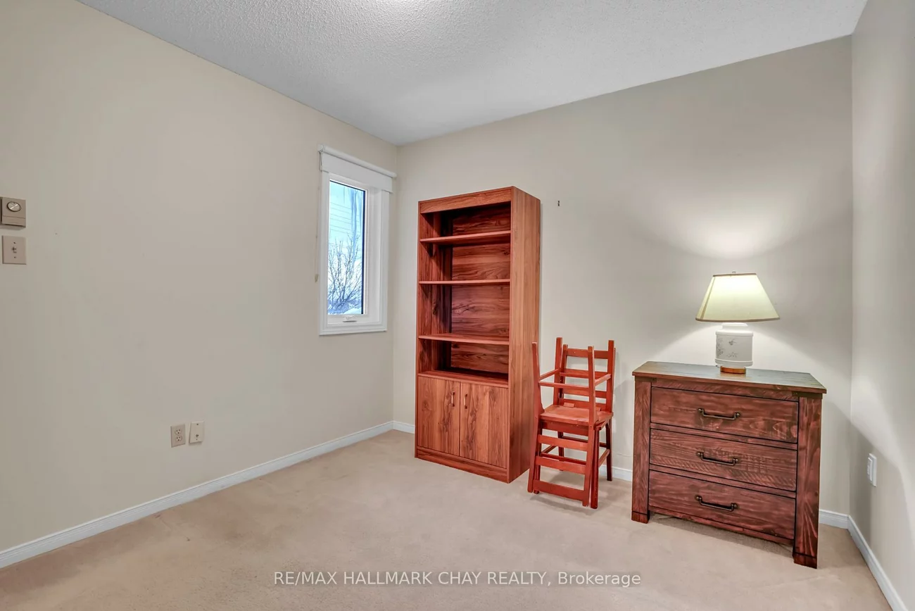 502, Essa, Holly, Barrie