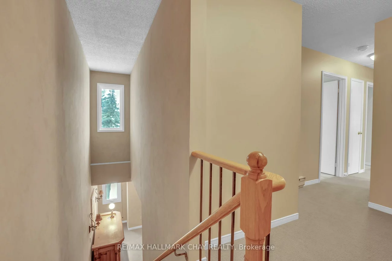 502, Essa, Holly, Barrie