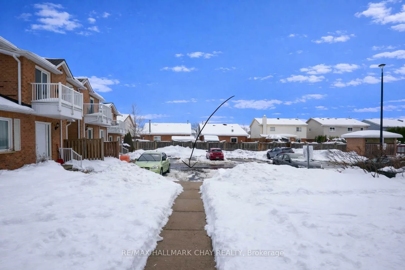 502, Essa, Holly, Barrie