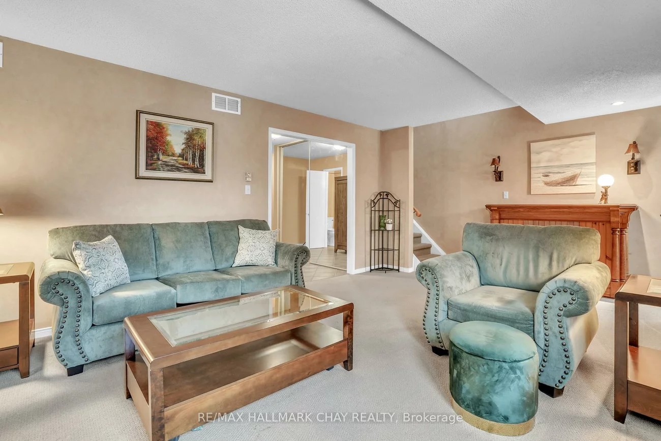 502, Essa, Holly, Barrie