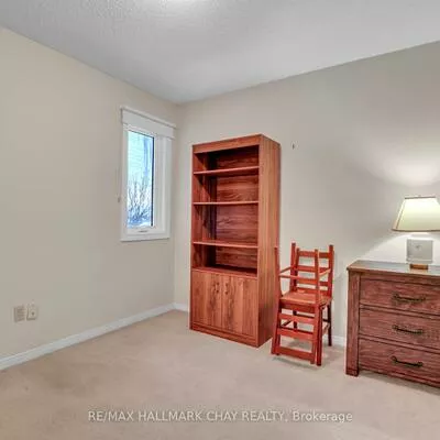 502, Essa, Holly, Barrie