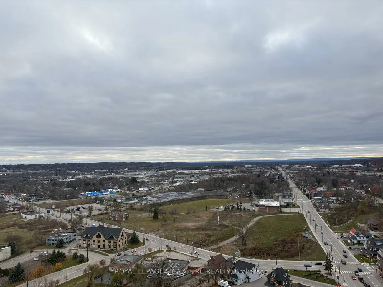 39, Mary, City Centre, Barrie