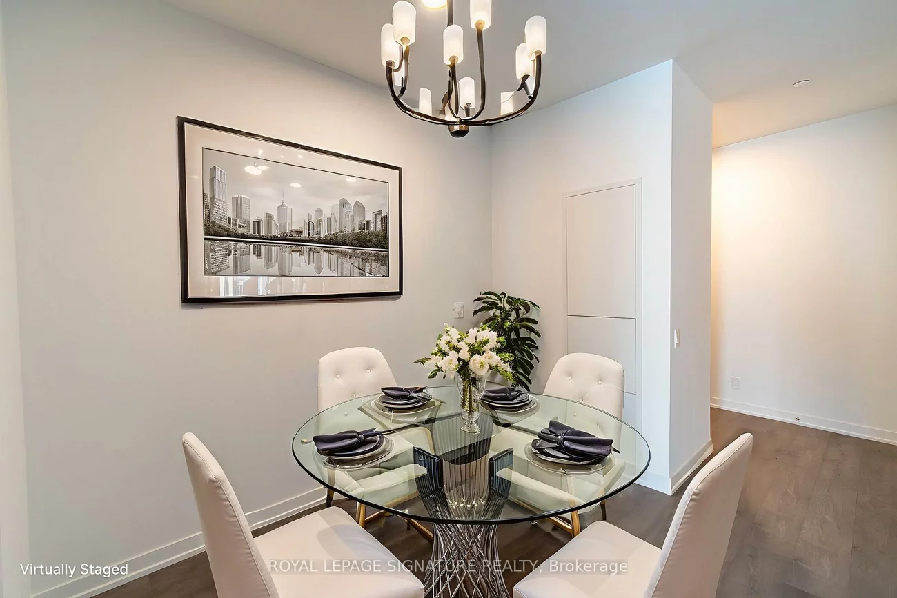 39, Mary, City Centre, Barrie