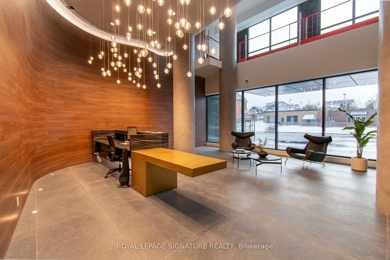 39, Mary, City Centre, Barrie