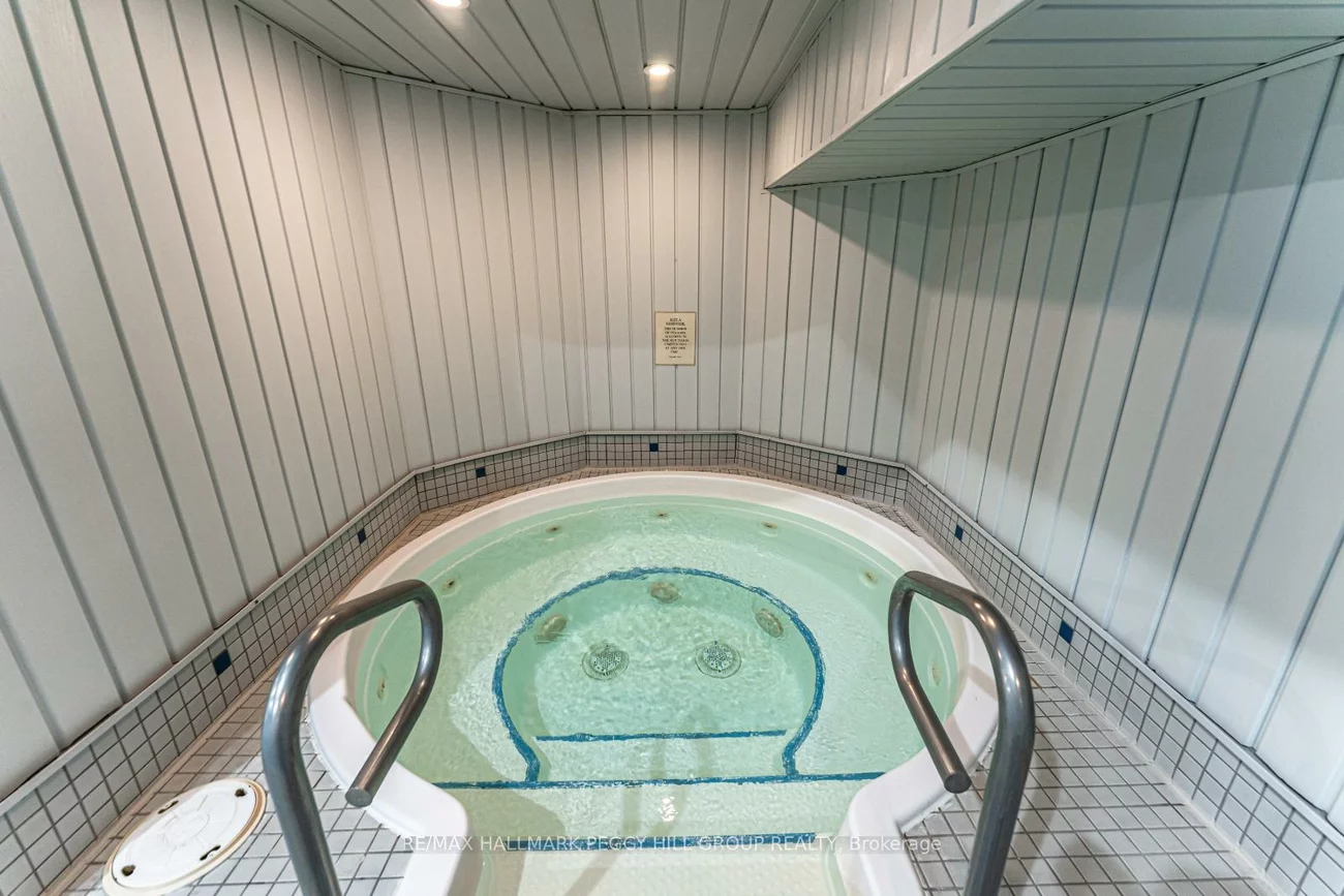 181, Collier, North Shore, Barrie