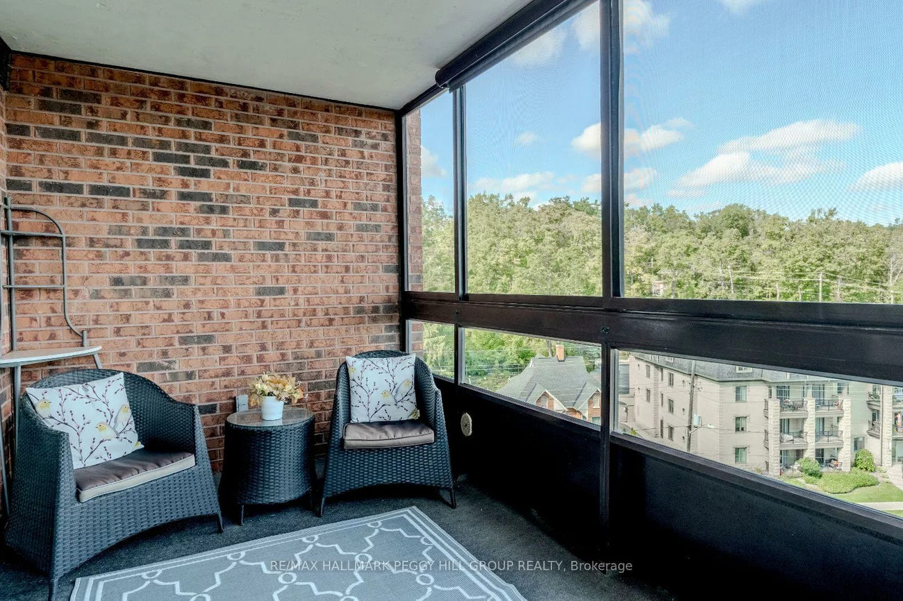 181, Collier, North Shore, Barrie