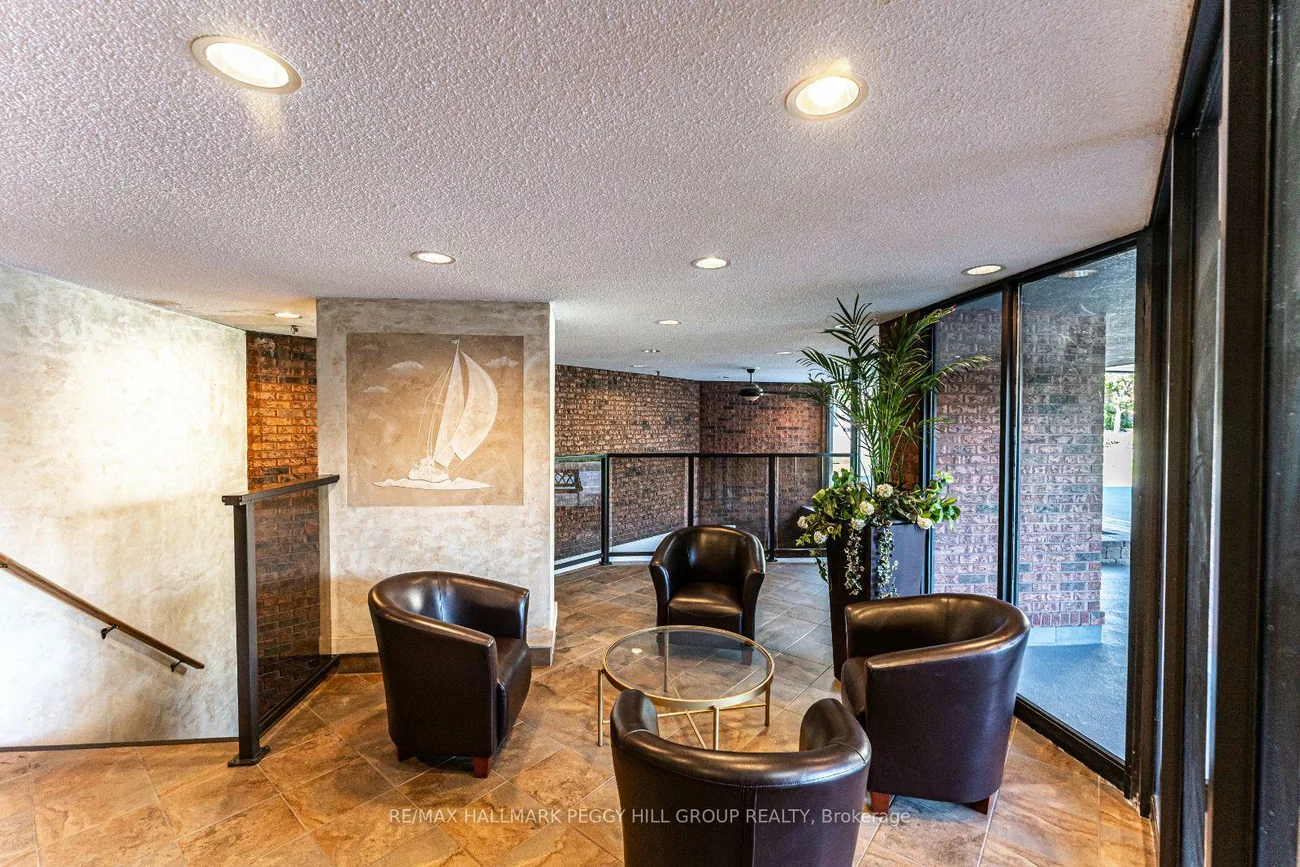 181, Collier, North Shore, Barrie