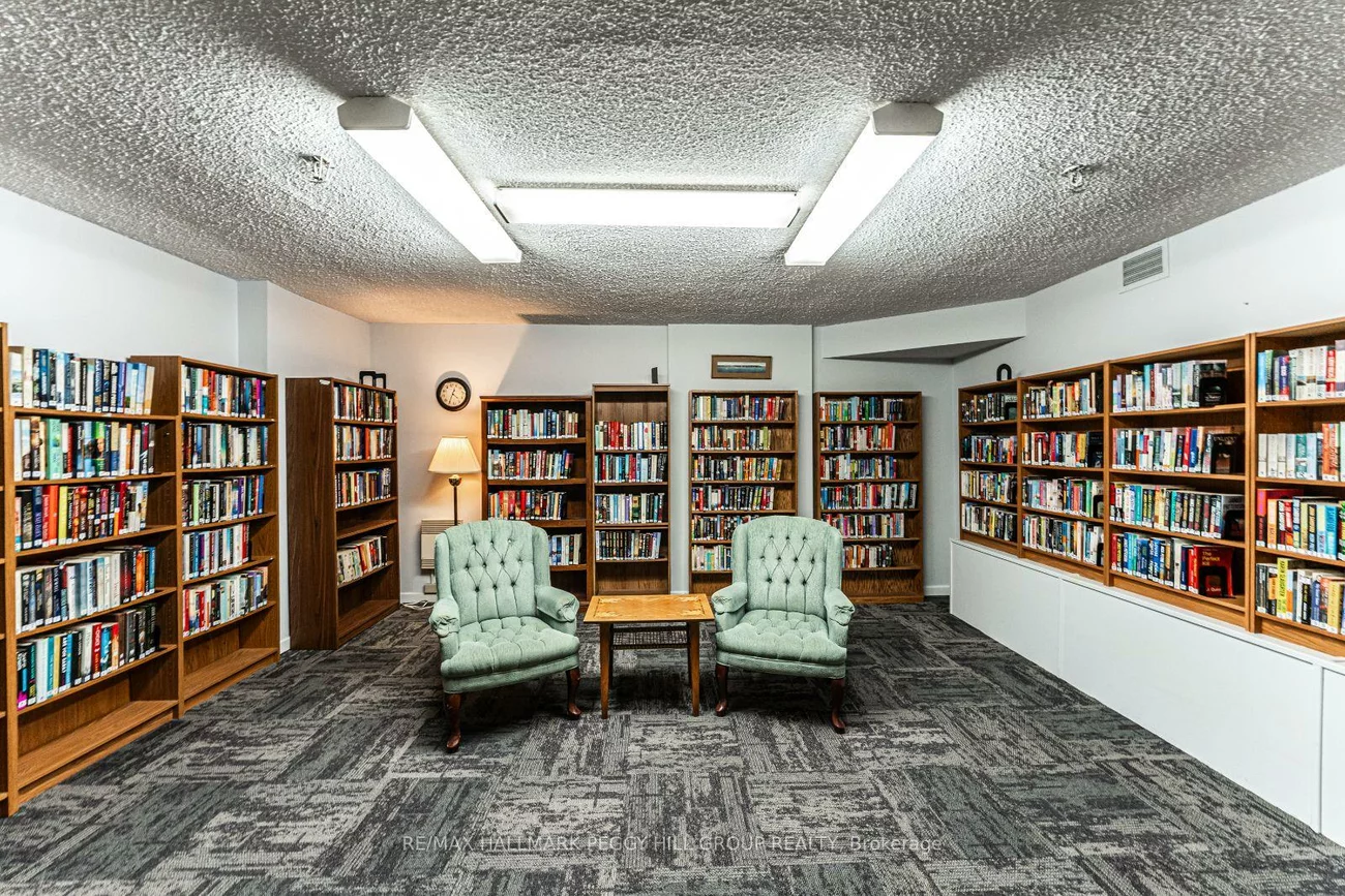 181, Collier, North Shore, Barrie