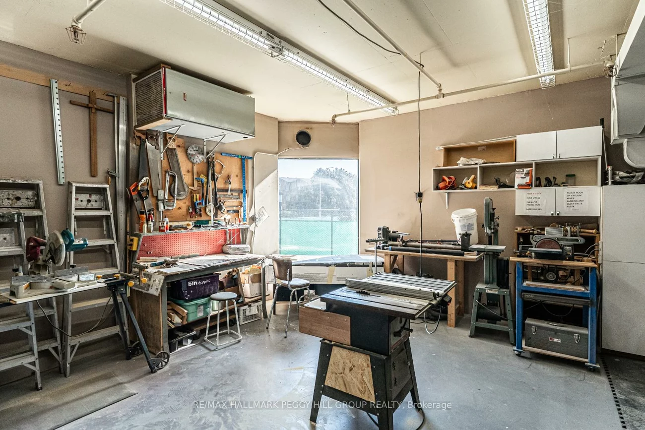 181, Collier, North Shore, Barrie