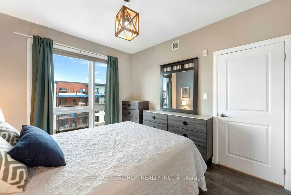 300, Essa, 400 West, Barrie