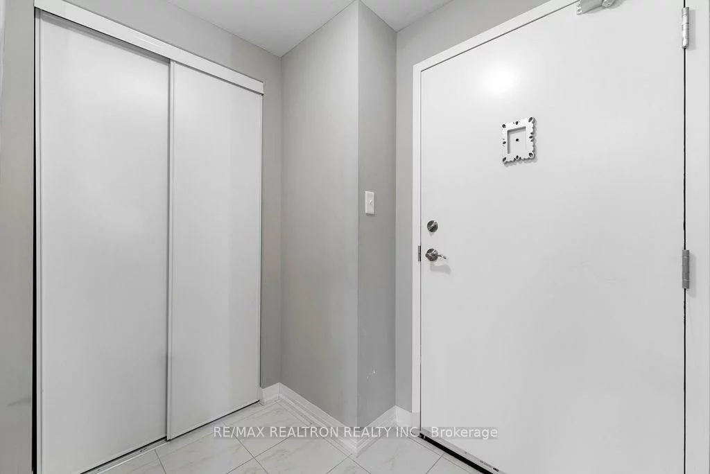 300, Essa, 400 West, Barrie