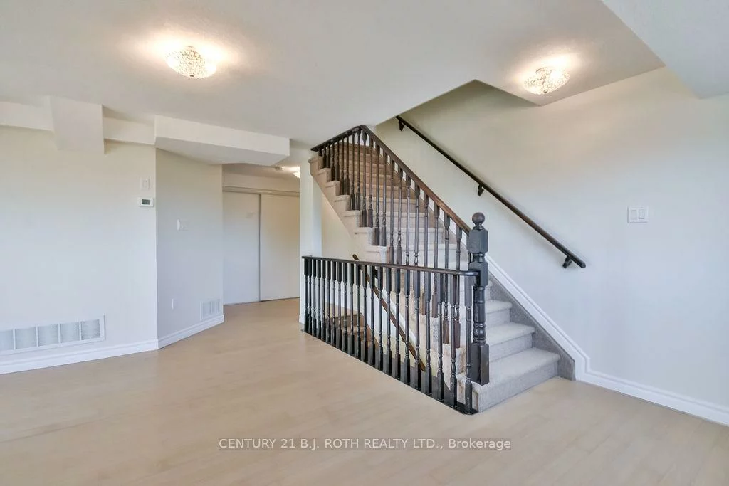 87, Goodwin, Painswick South, Barrie