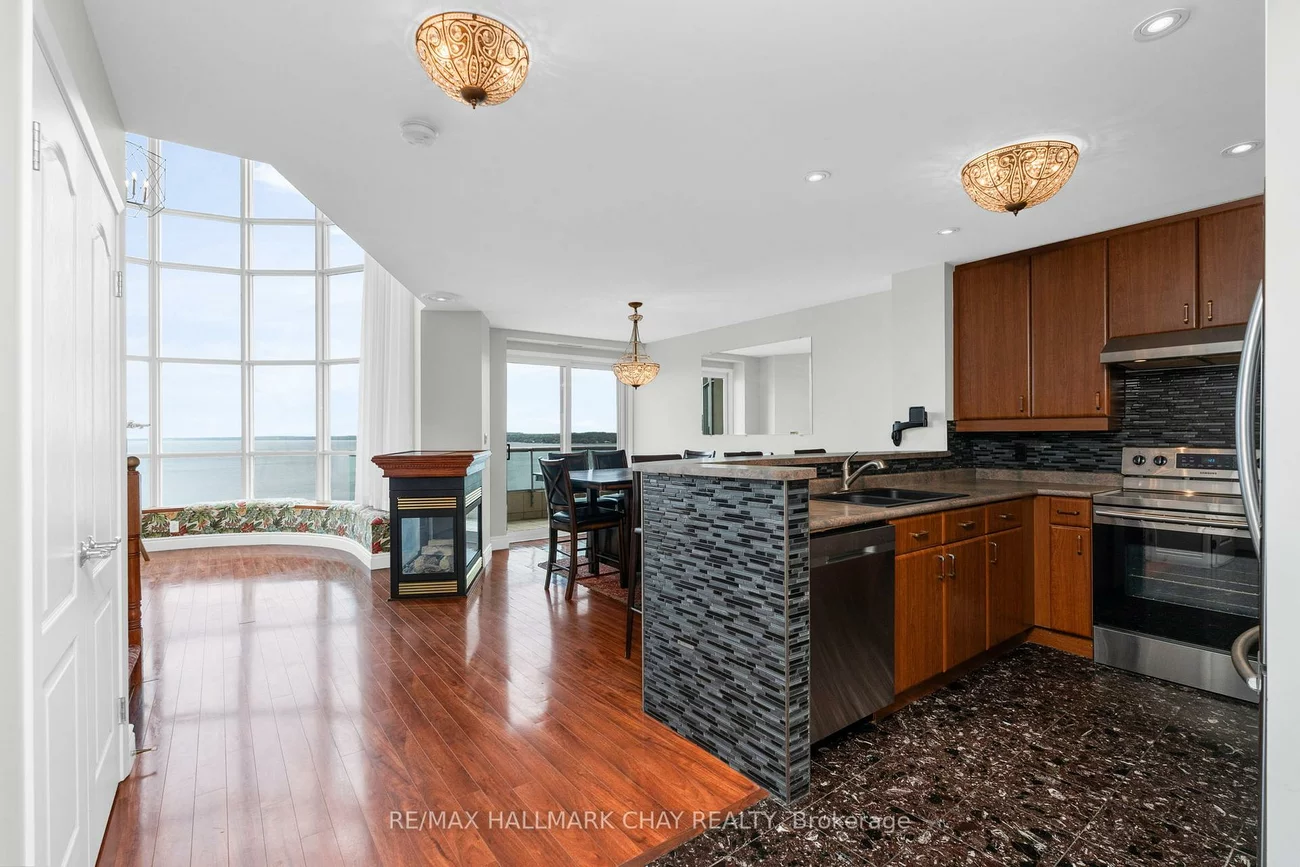 2, Toronto, City Centre, Barrie