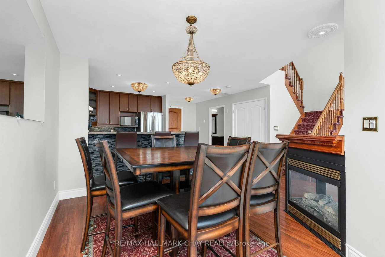 2, Toronto, City Centre, Barrie