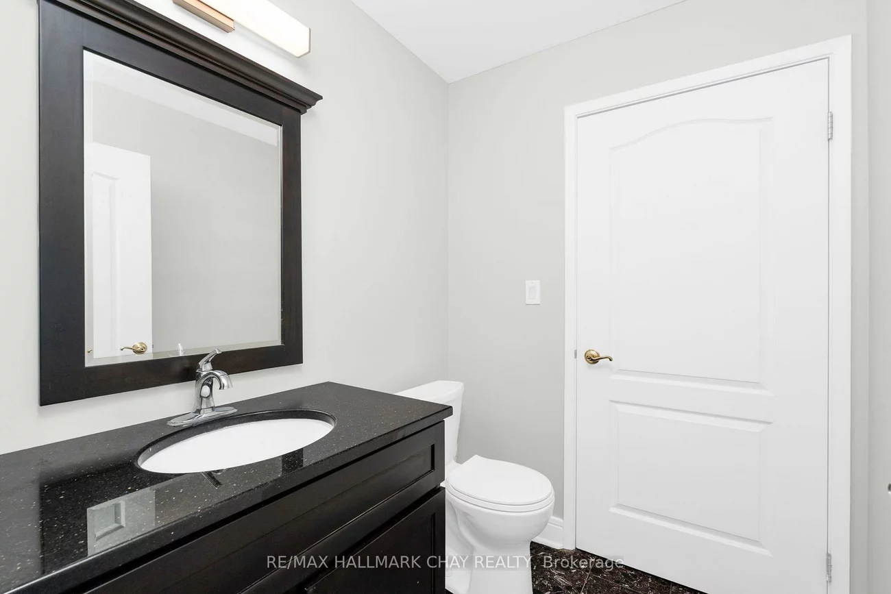 2, Toronto, City Centre, Barrie