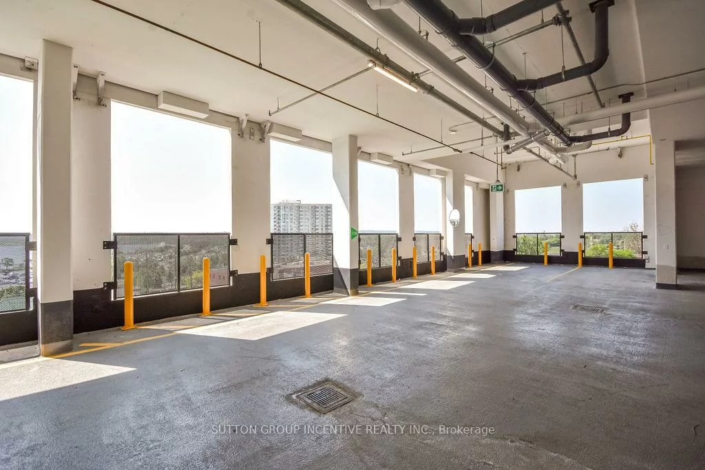 39, Mary, City Centre, Barrie