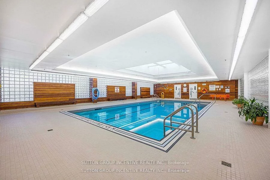 140, Dunlop, City Centre, Barrie