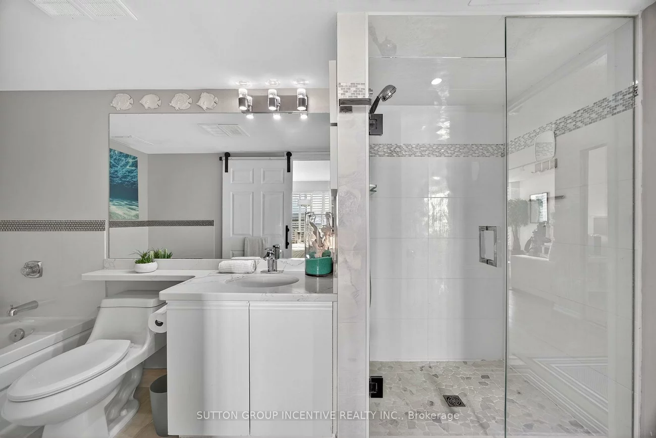 140, Dunlop, City Centre, Barrie