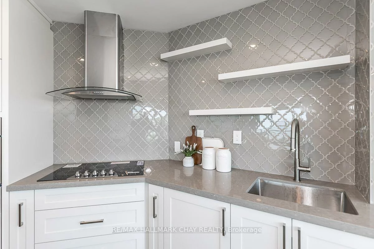 2, Toronto, City Centre, Barrie