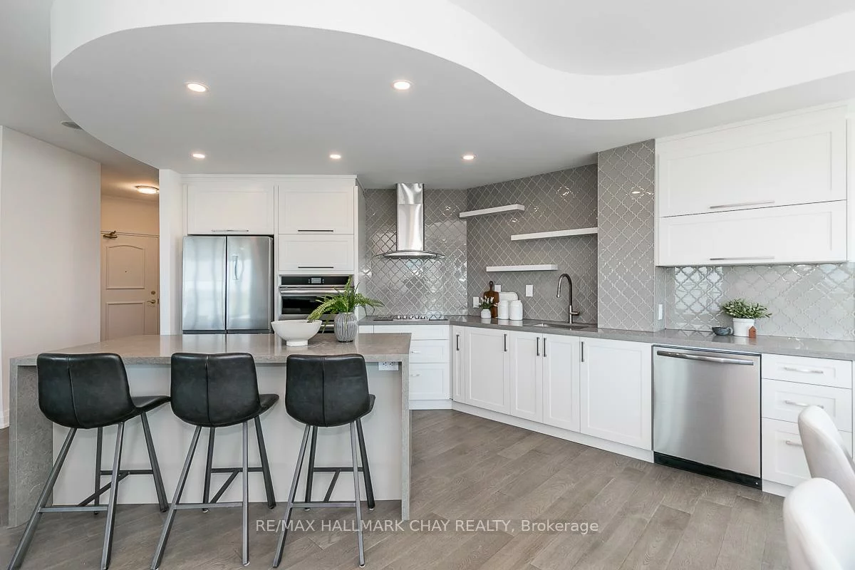 2, Toronto, City Centre, Barrie