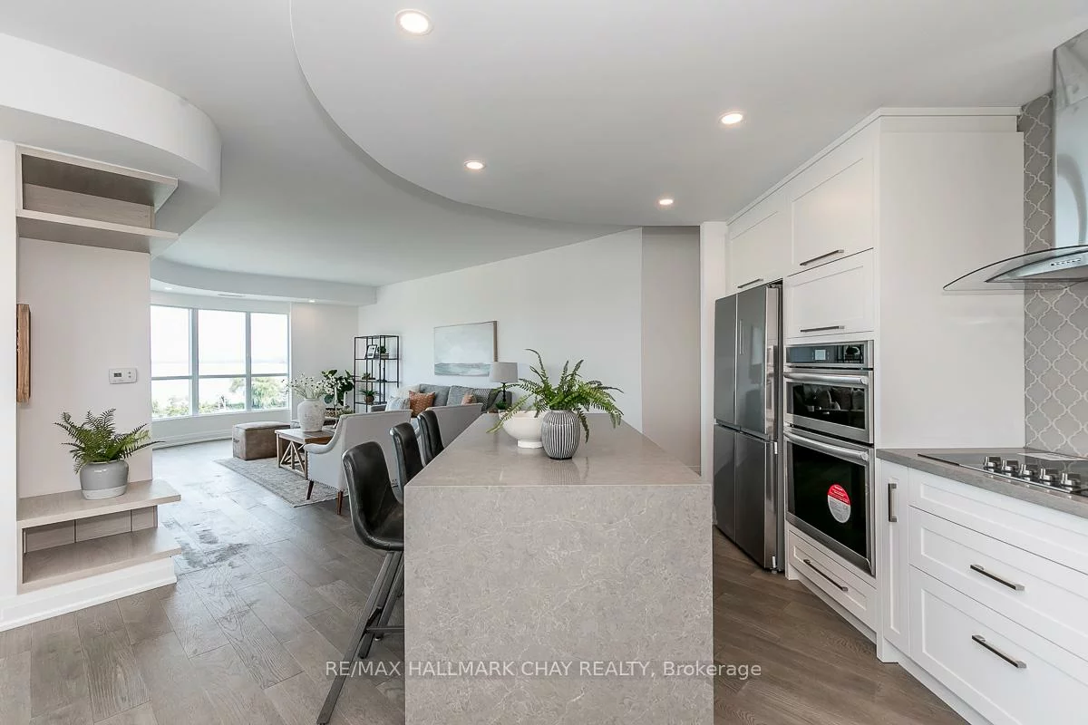 2, Toronto, City Centre, Barrie