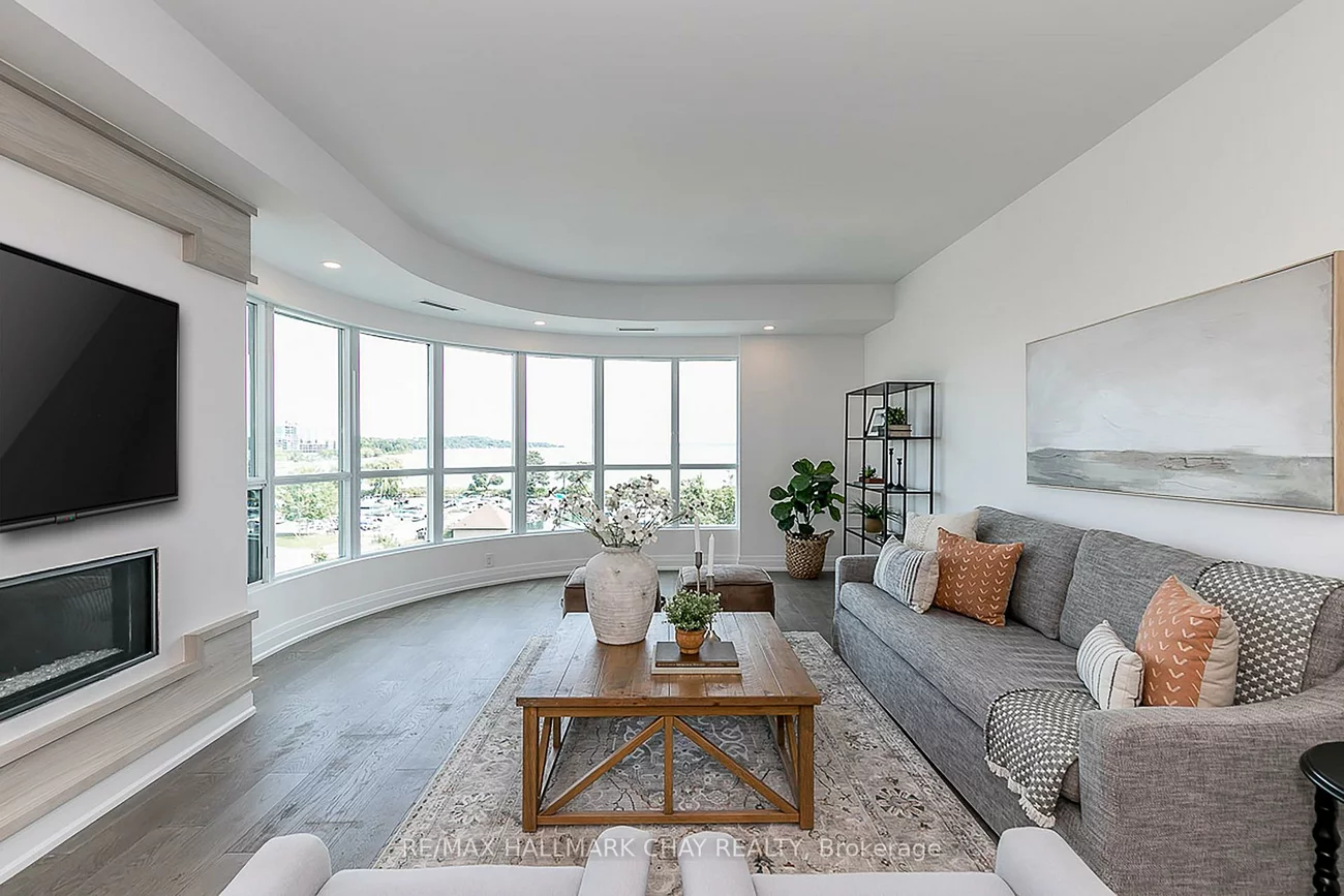 2, Toronto, City Centre, Barrie