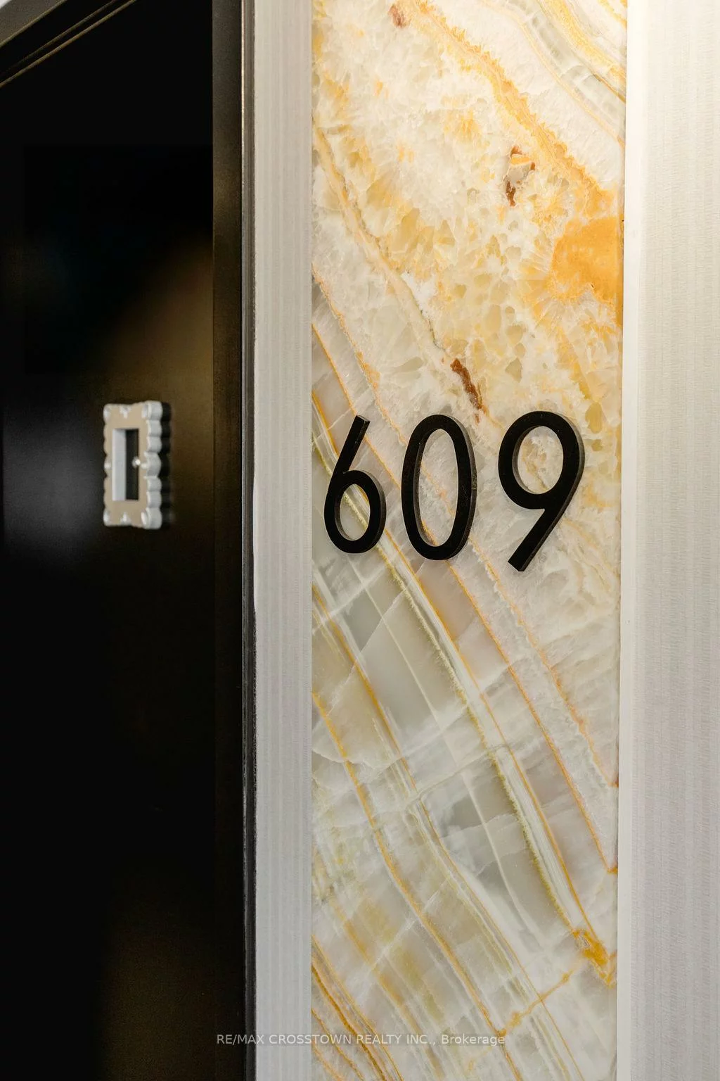 304, ESSA, 400 West, Barrie