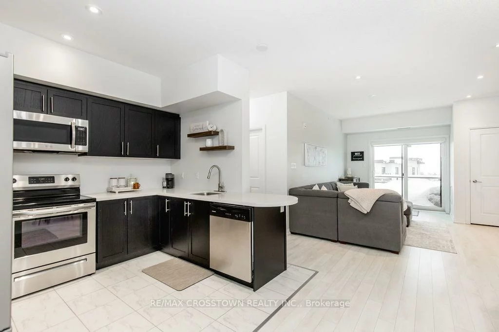 304, ESSA, 400 West, Barrie