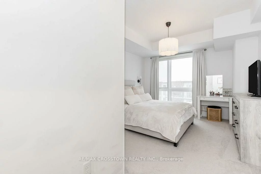 304, ESSA, 400 West, Barrie