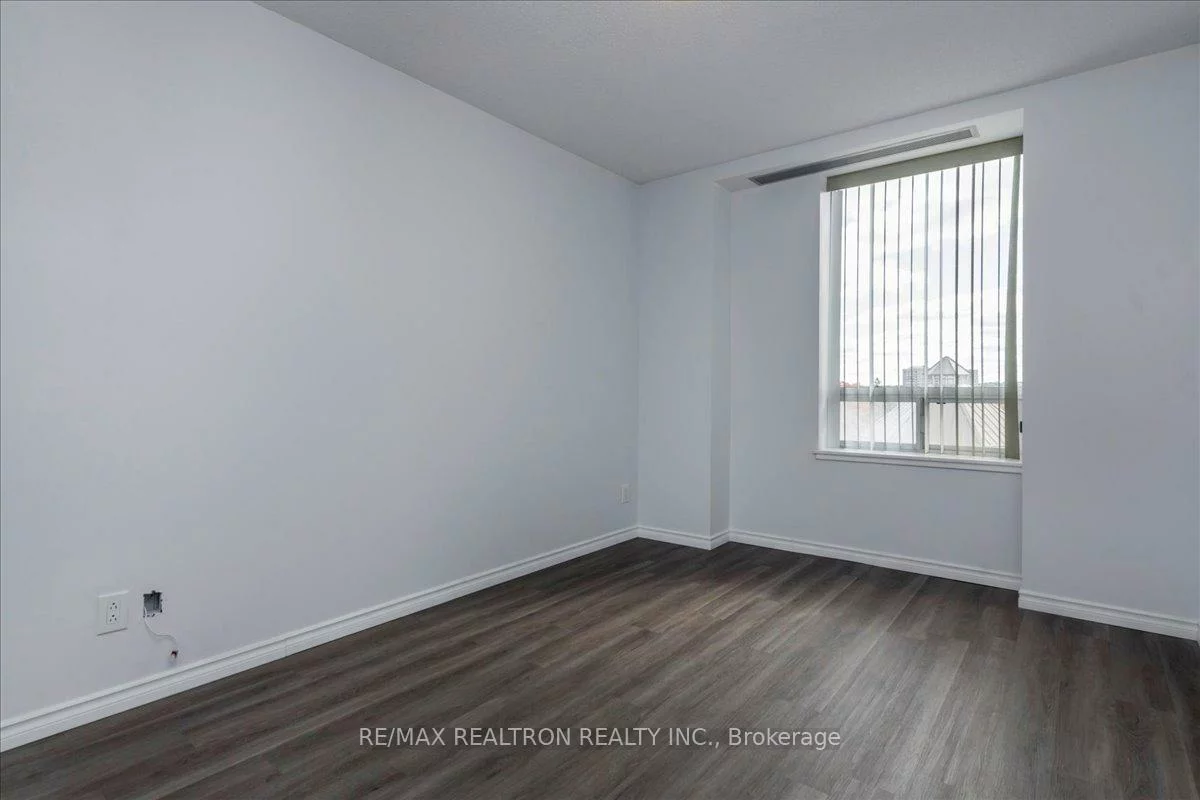 74, Ross, Queen's Park, Barrie