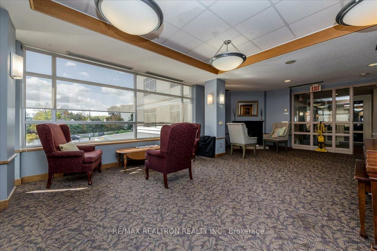 74, Ross, Queen's Park, Barrie