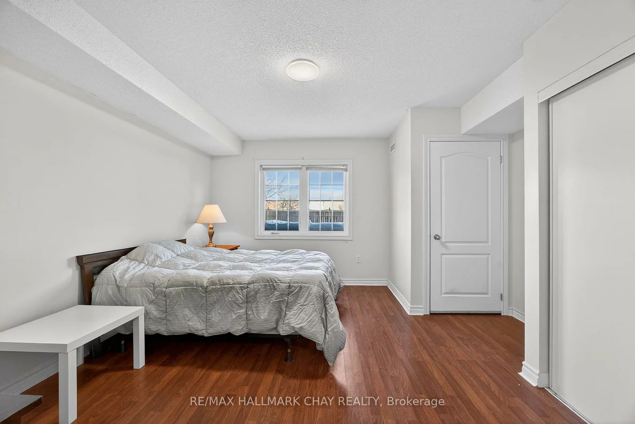 41, Coulter, Sunnidale, Barrie