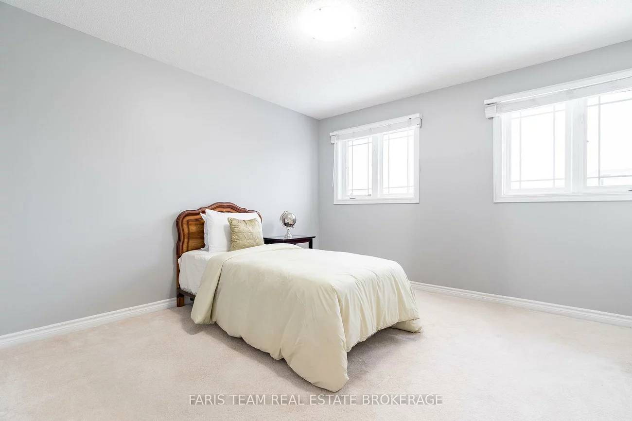 37, Southwoods, Holly, Barrie