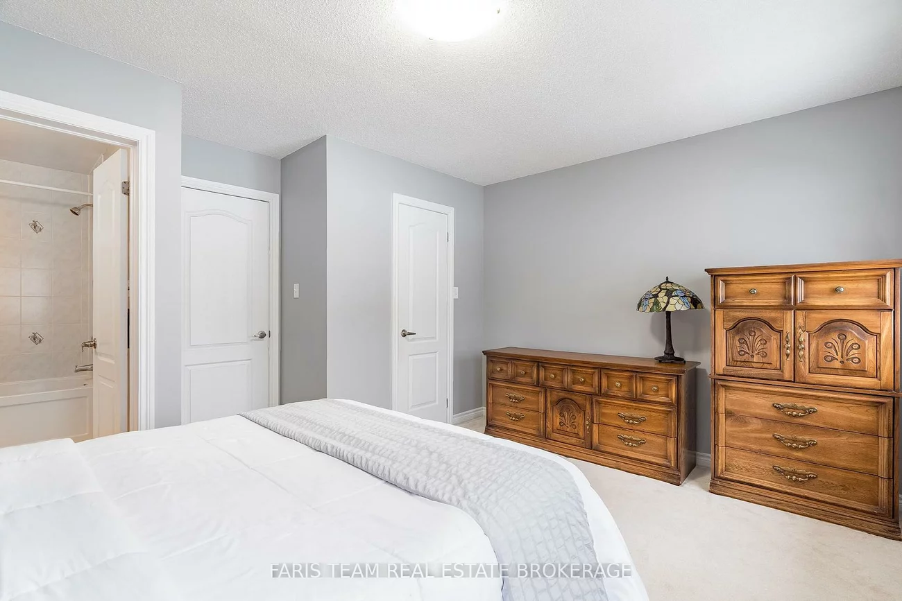 37, Southwoods, Holly, Barrie